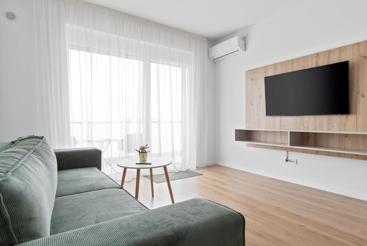 Grand Hill Flats Apartment Oradea Ngoại thất bức ảnh