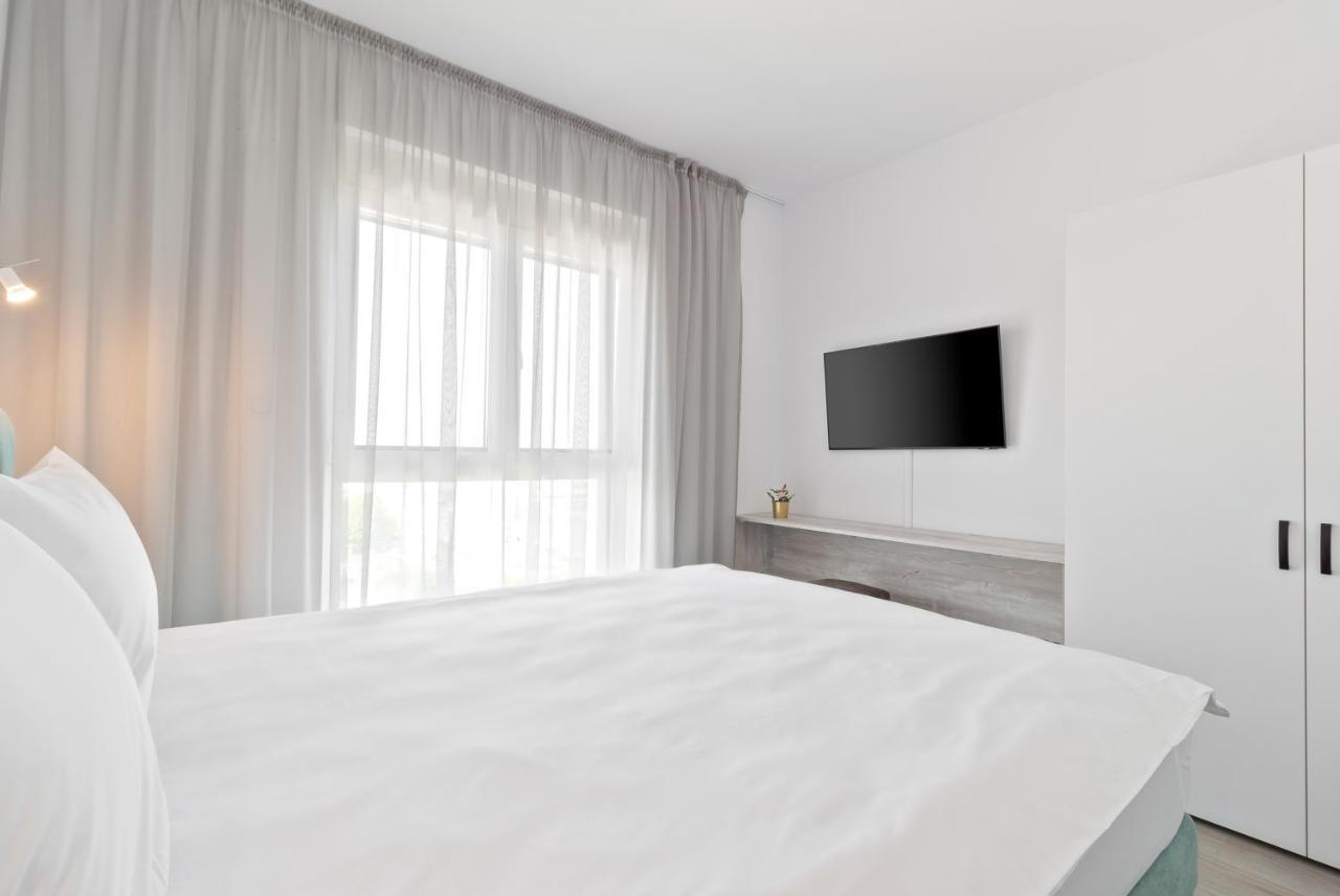 Grand Hill Flats Apartment Oradea Ngoại thất bức ảnh