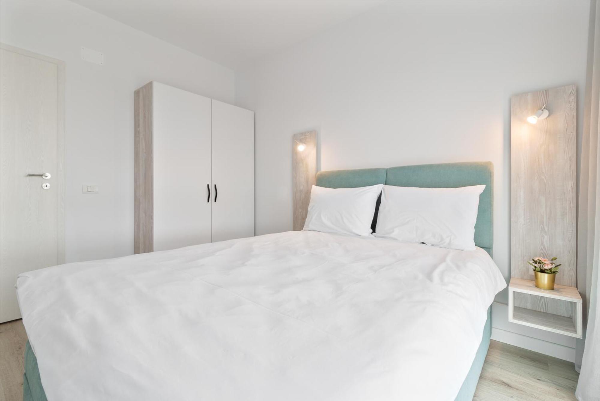 Grand Hill Flats Apartment Oradea Ngoại thất bức ảnh